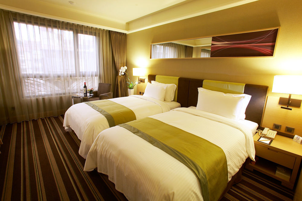 Fullon Hotel Taipei, East Shenkeng Екстер'єр фото